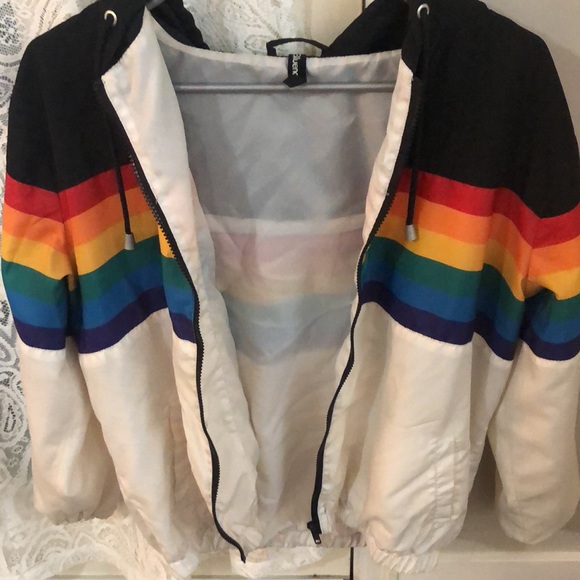 Colourful windbreaker - Picture 2 of 3
